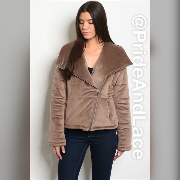 Pride&Lace Jackets & Blazers - LAST 1️⃣ ☃️ MUSHROOM/ MOCHA VELVET JACKET ☃️